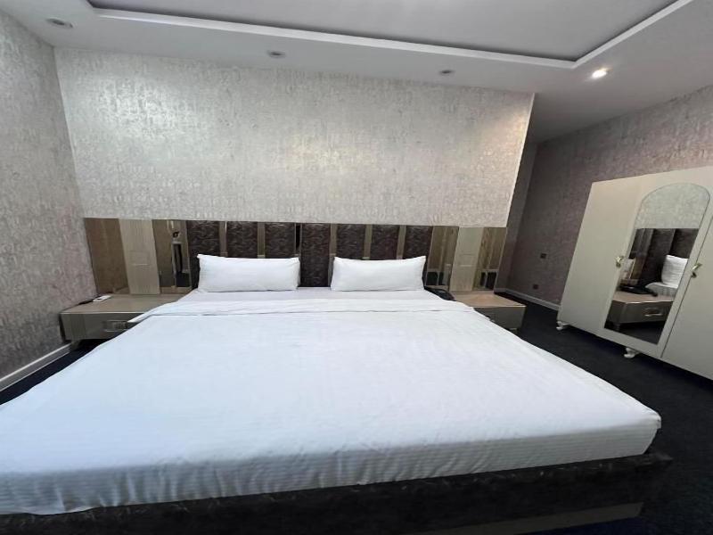 Central City Hotel Baku image