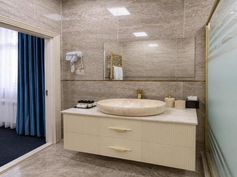 Central City Hotel Baku image