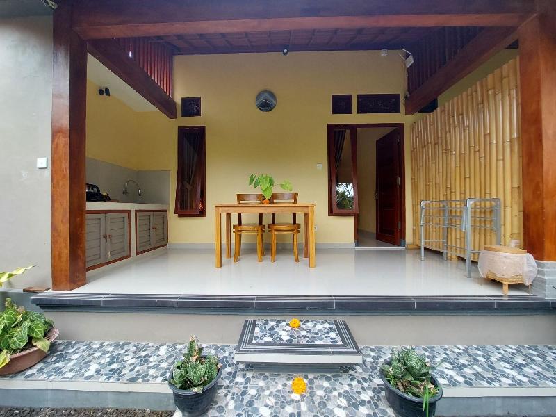 Bali Asli Guest House By Eps image