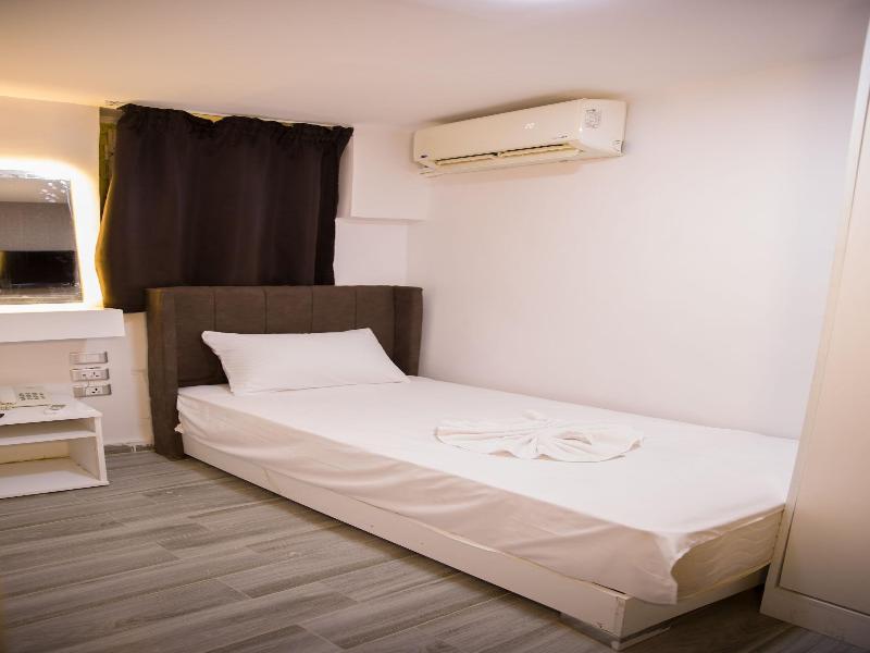 Tourist Palace Hotel image