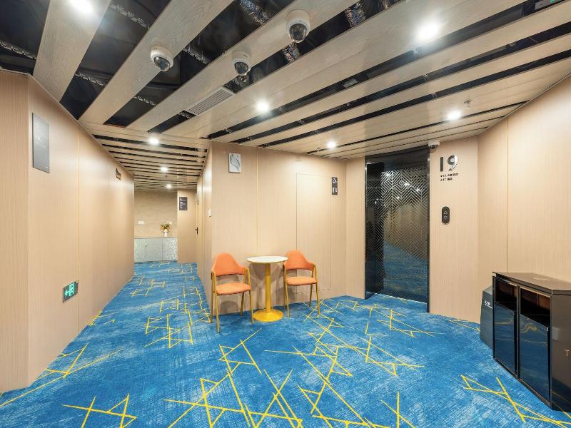 Lemon Hotel image