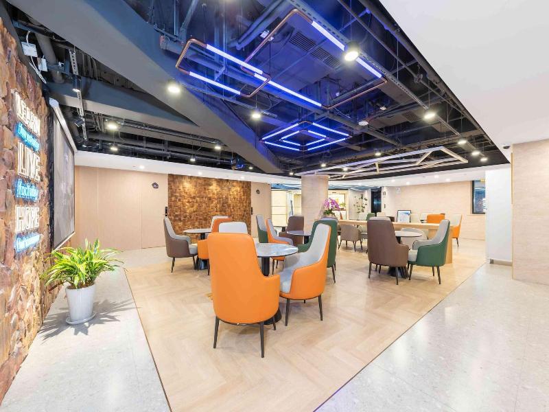 Lemon Hotel image