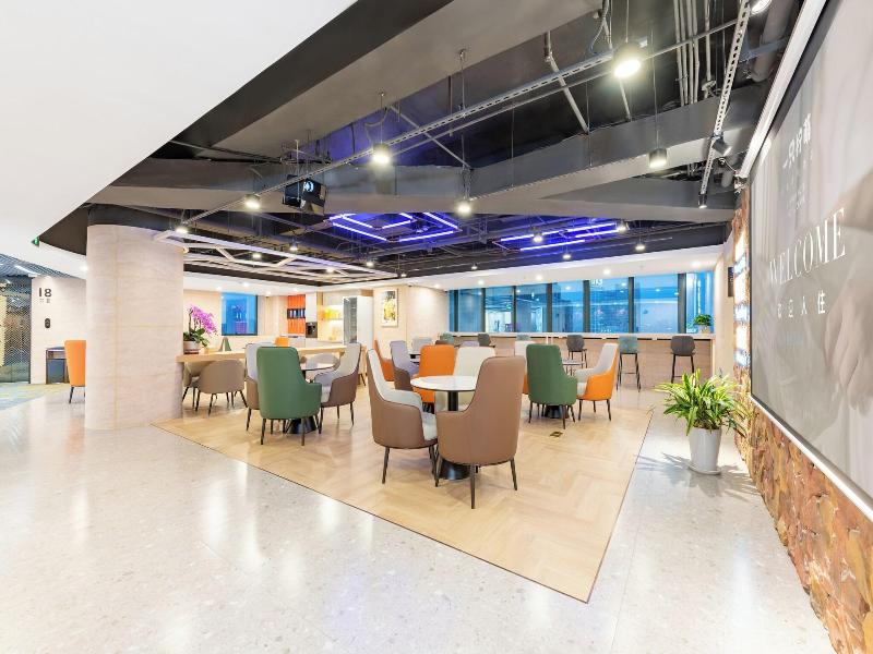Lemon Hotel image