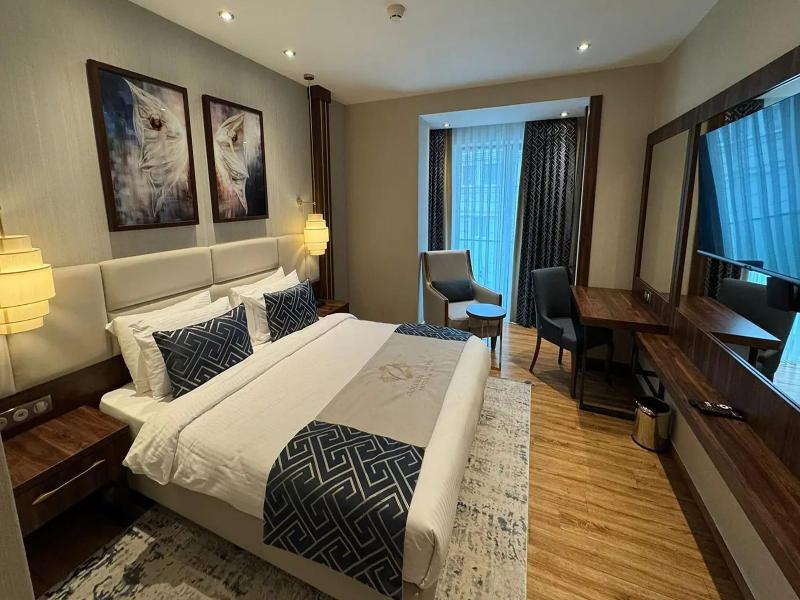 Golden Rose Hotel & Spa image