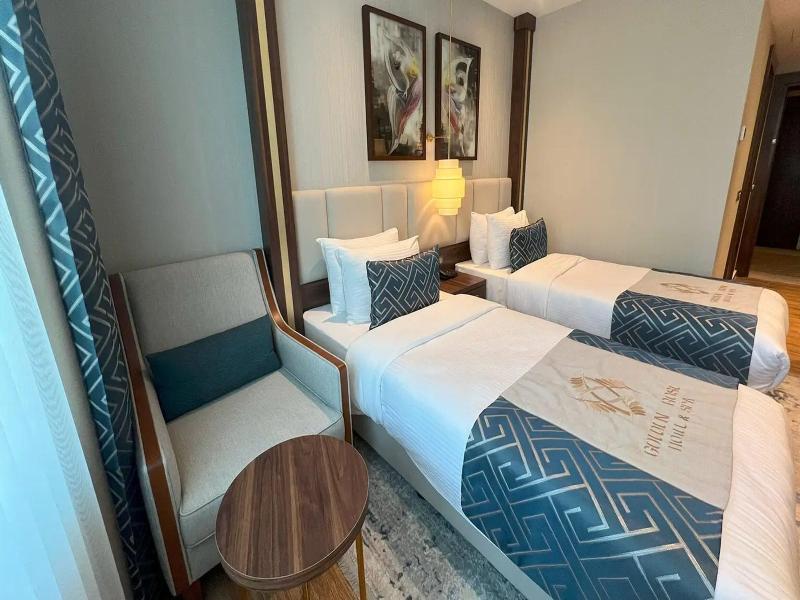 Golden Rose Hotel & Spa image