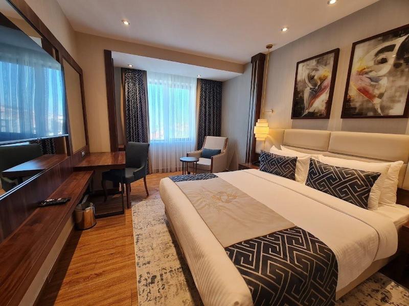 Golden Rose Hotel & Spa image