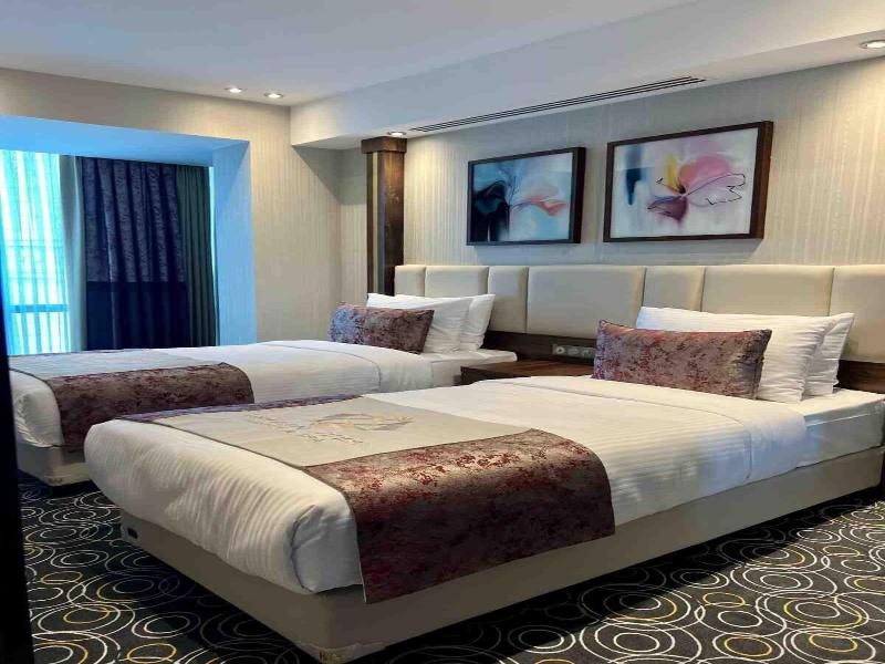Golden Rose Hotel & Spa image