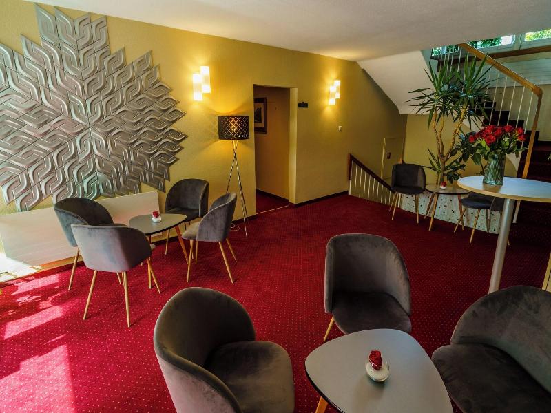 Seeblick Hotel Und Restaurant Rã¶ssli image