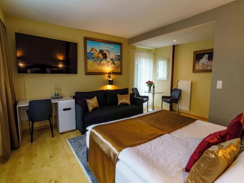 Seeblick Hotel Und Restaurant Rã¶ssli image