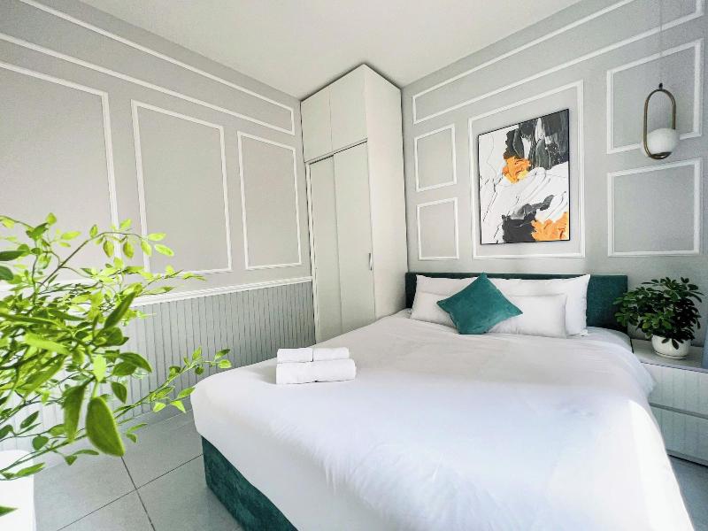 The Grand Manhattan Apt Luxury Vacation image