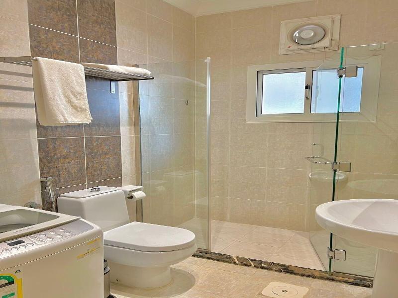 Loren Serviced Apartment Alslamah — view