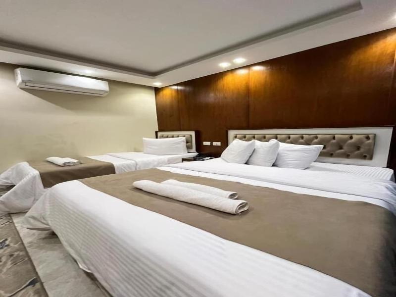 Sun City Hotel image
