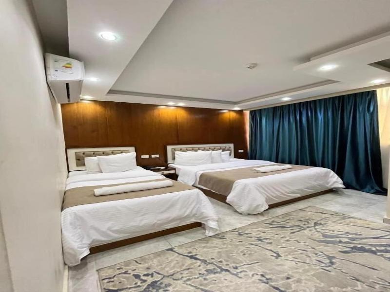 Sun City Hotel image