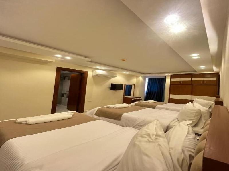 Sun City Hotel image
