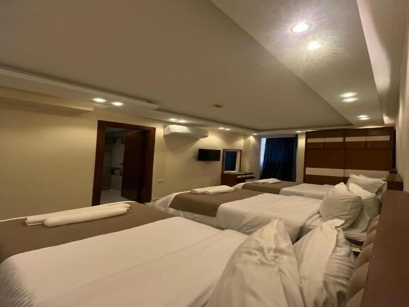 Sun City Hotel image