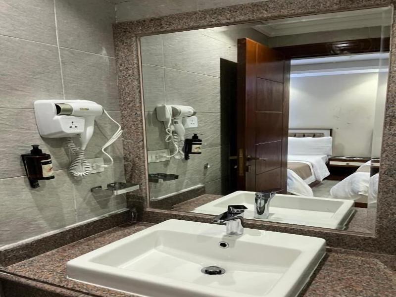 Sun City Hotel image