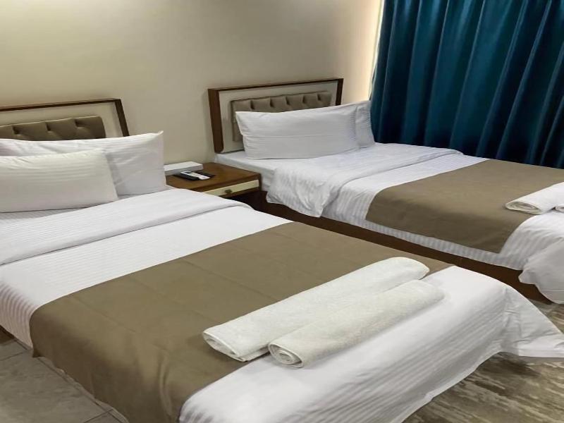 Sun City Hotel image