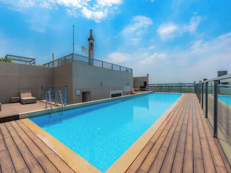 Bluesky Avalon Saigon Center Luxury image