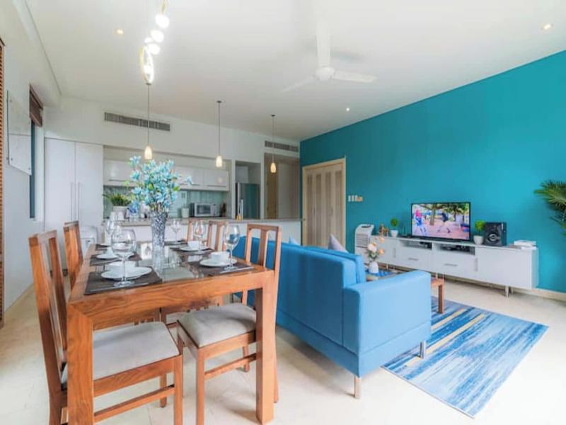 Bluesky Avalon Saigon Center Luxury image