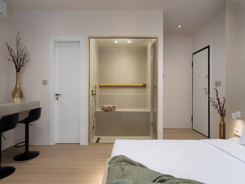 Selected Suites image