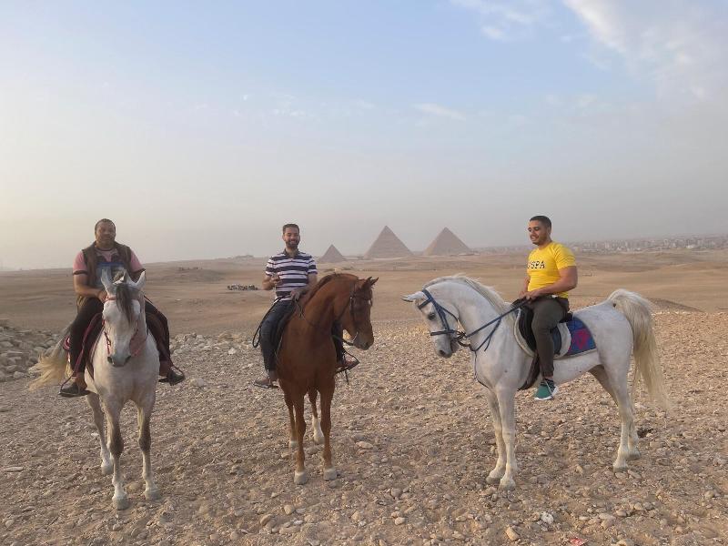 Pyramids Express View Inn image