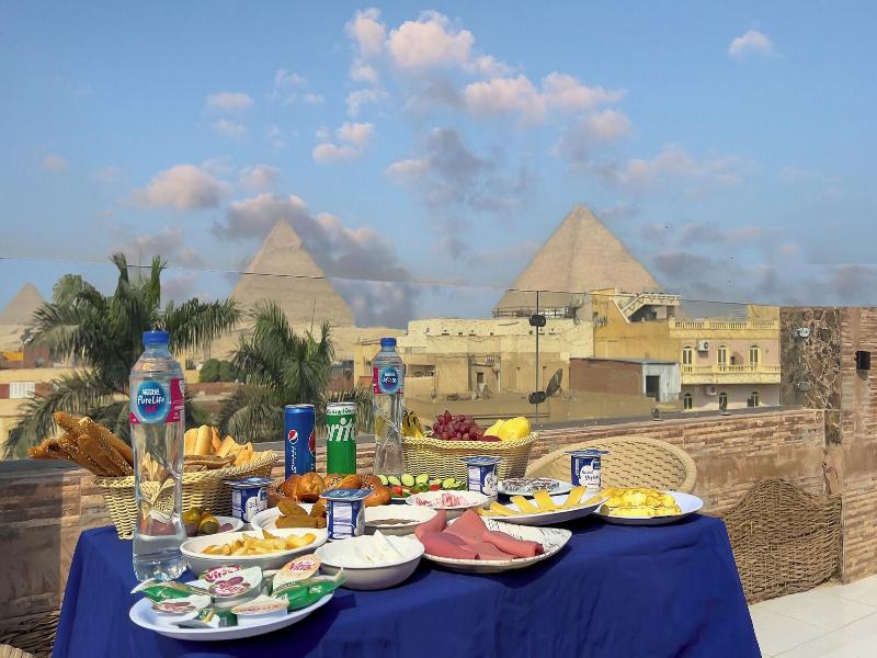 Pyramids Express View Inn image