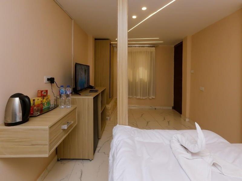 Pyramids Express View Inn image