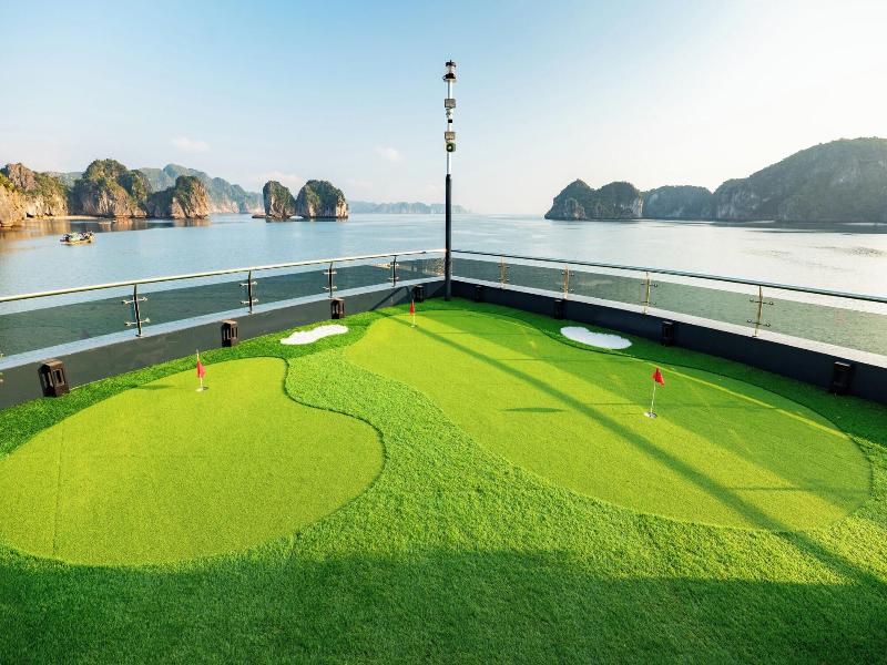 Dora Cruise image