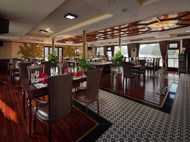 Dora Cruise image