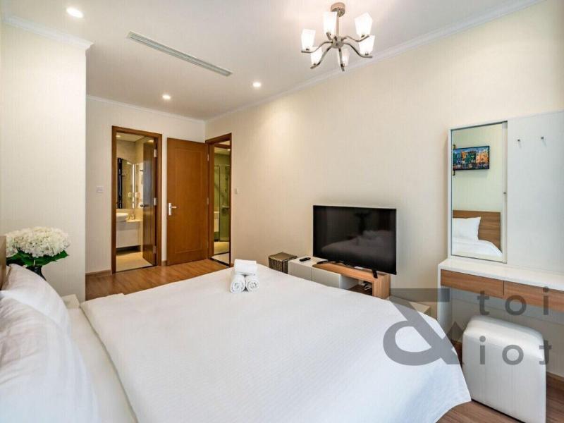 Cozy- Vinhomes Central Park Apartments image