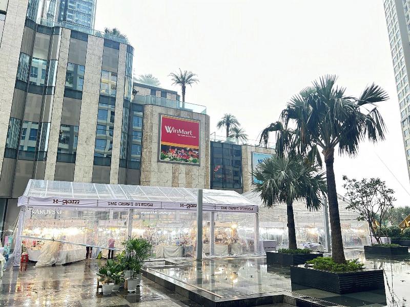 Cozy- Vinhomes Central Park Apartments image