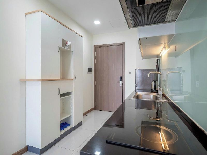 Cozy- Vinhomes Central Park Apartments image
