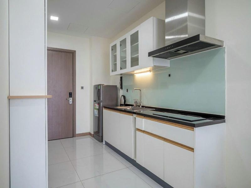 Cozy- Vinhomes Central Park Apartments image