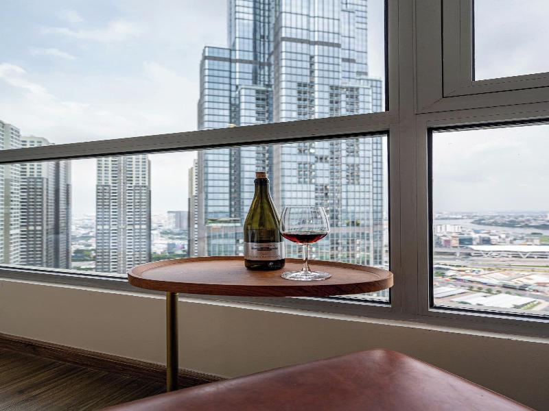 Cozy- Vinhomes Central Park Apartments image