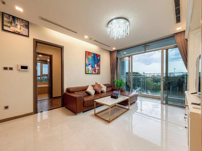 Cozy- Vinhomes Central Park Apartments image