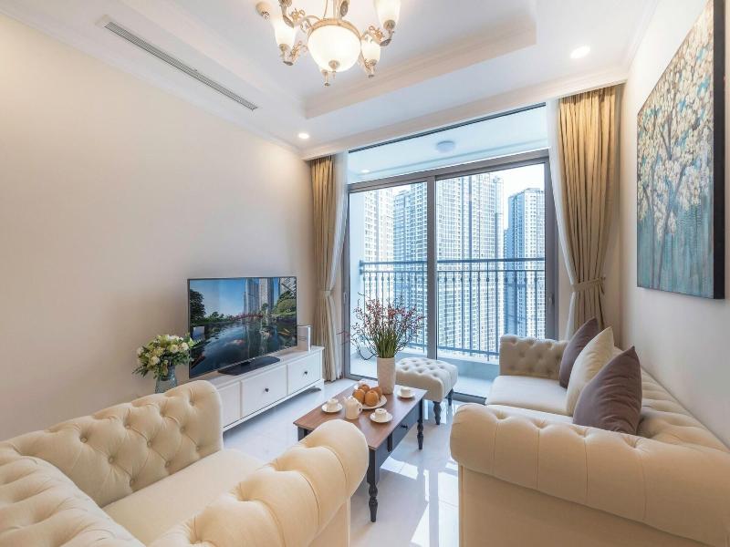 Cozy- Vinhomes Central Park Apartments image