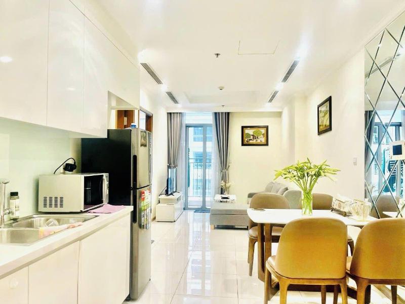 Cozy- Vinhomes Central Park Apartments image