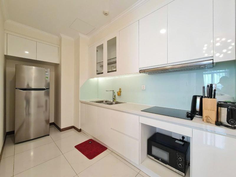 Cozy- Vinhomes Central Park Apartments image