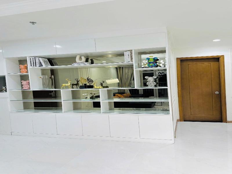 Cozy- Vinhomes Central Park Apartments image