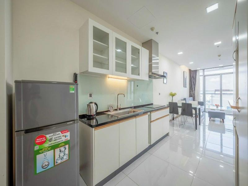 Cozy- Vinhomes Central Park Apartments image