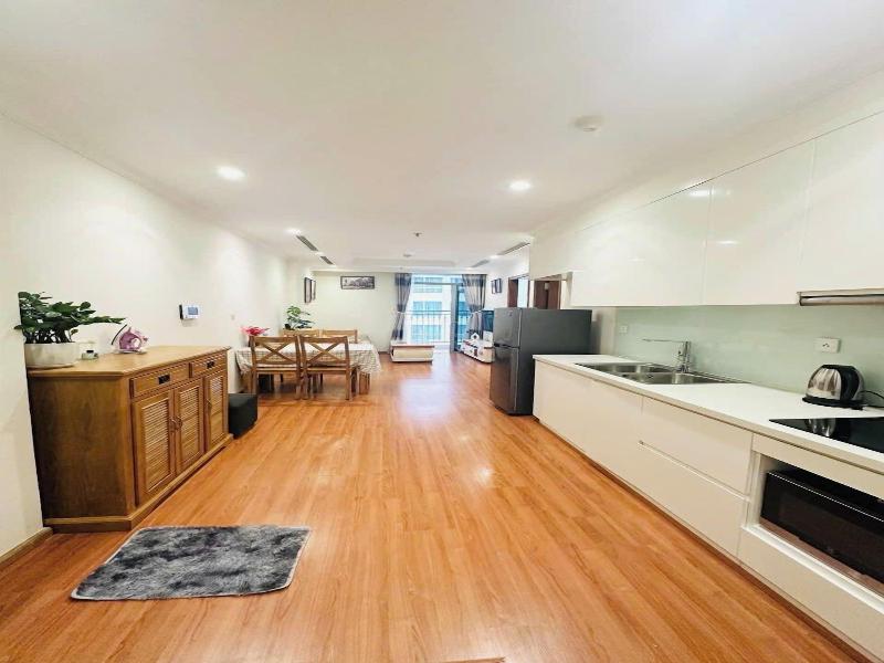 Cozy- Vinhomes Central Park Apartments image