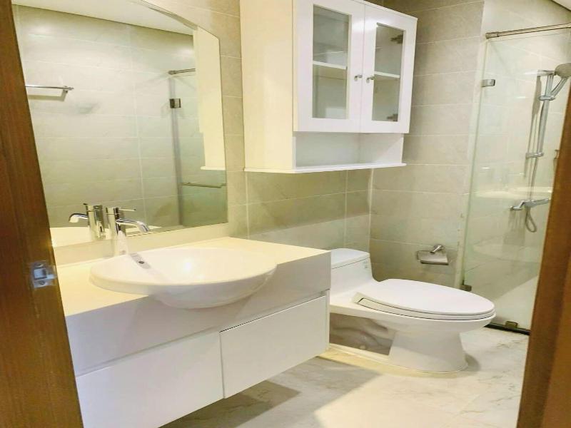 Cozy- Vinhomes Central Park Apartments image