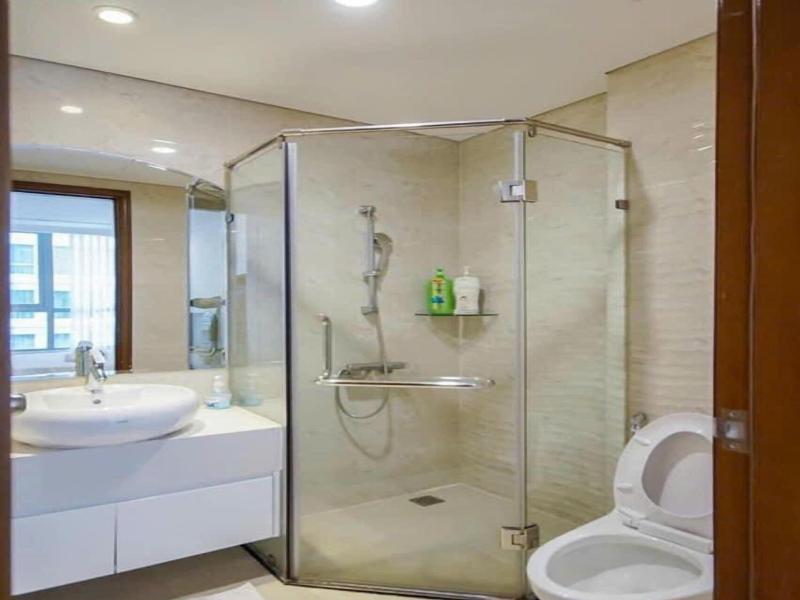 Cozy- Vinhomes Central Park Apartments image
