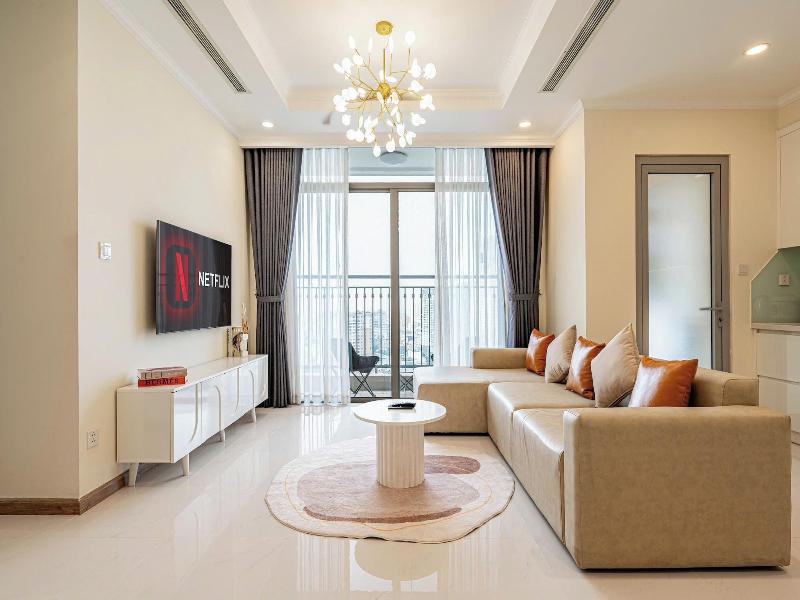 Cozy- Vinhomes Central Park Apartments image