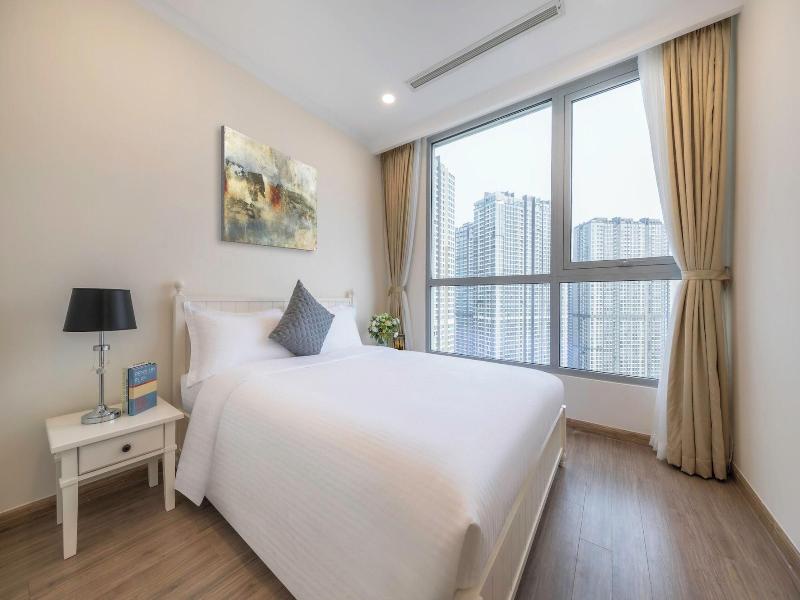 Cozy- Vinhomes Central Park Apartments image