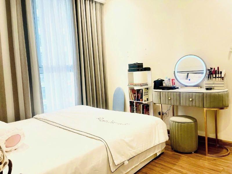 Cozy- Vinhomes Central Park Apartments image