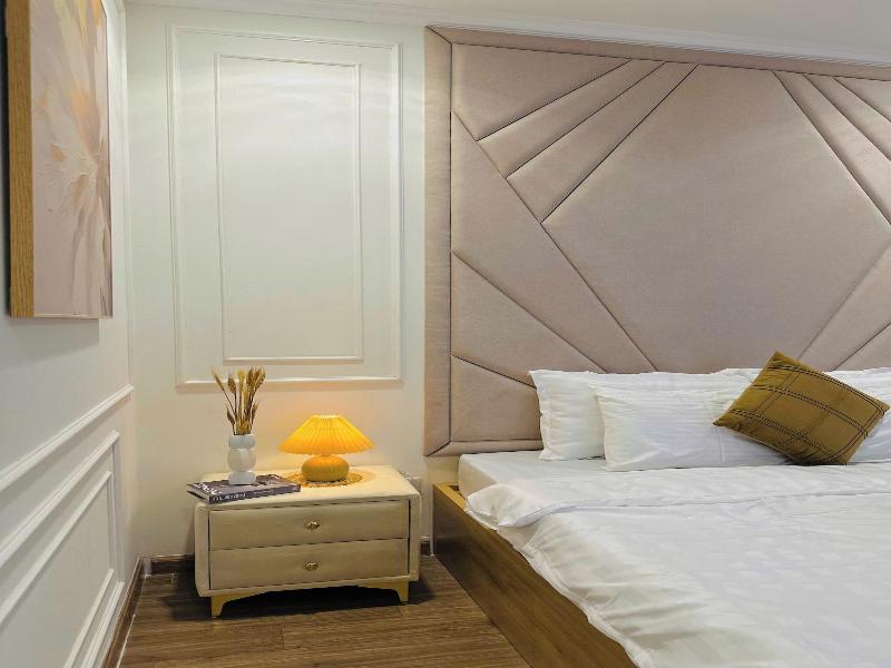 Cozy- Vinhomes Central Park Apartments image