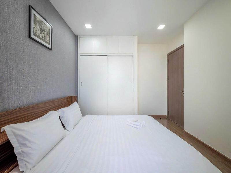 Cozy- Vinhomes Central Park Apartments image