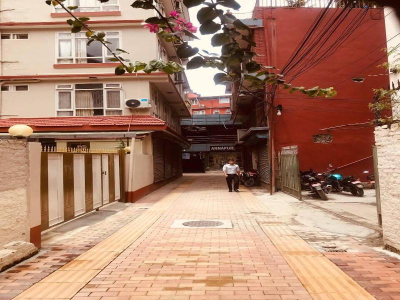 Courtyard Pujan Hotel image