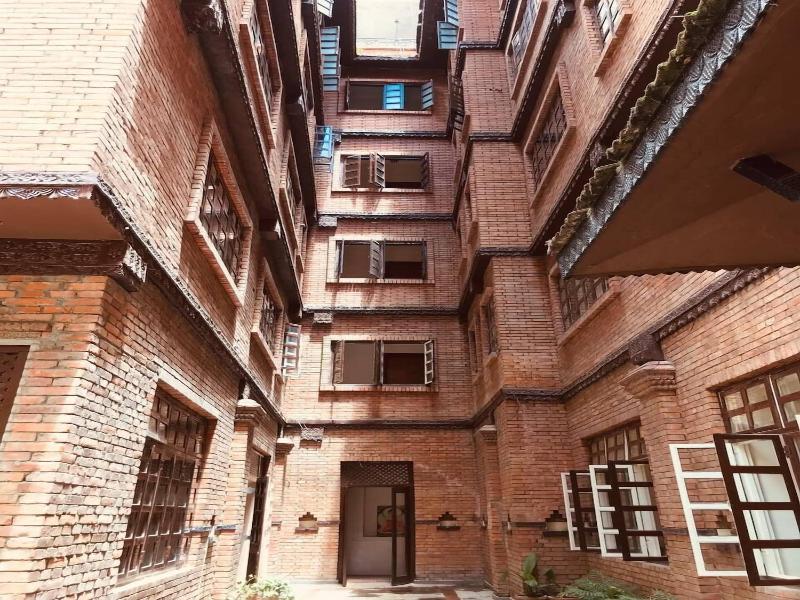 Courtyard Pujan Hotel image